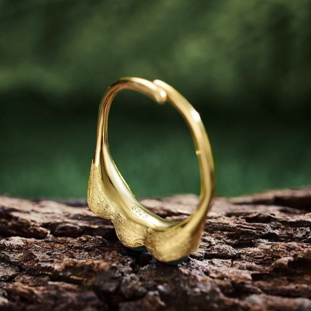 Ring-With-Pea-Pod-Design-By-Yonandole_8