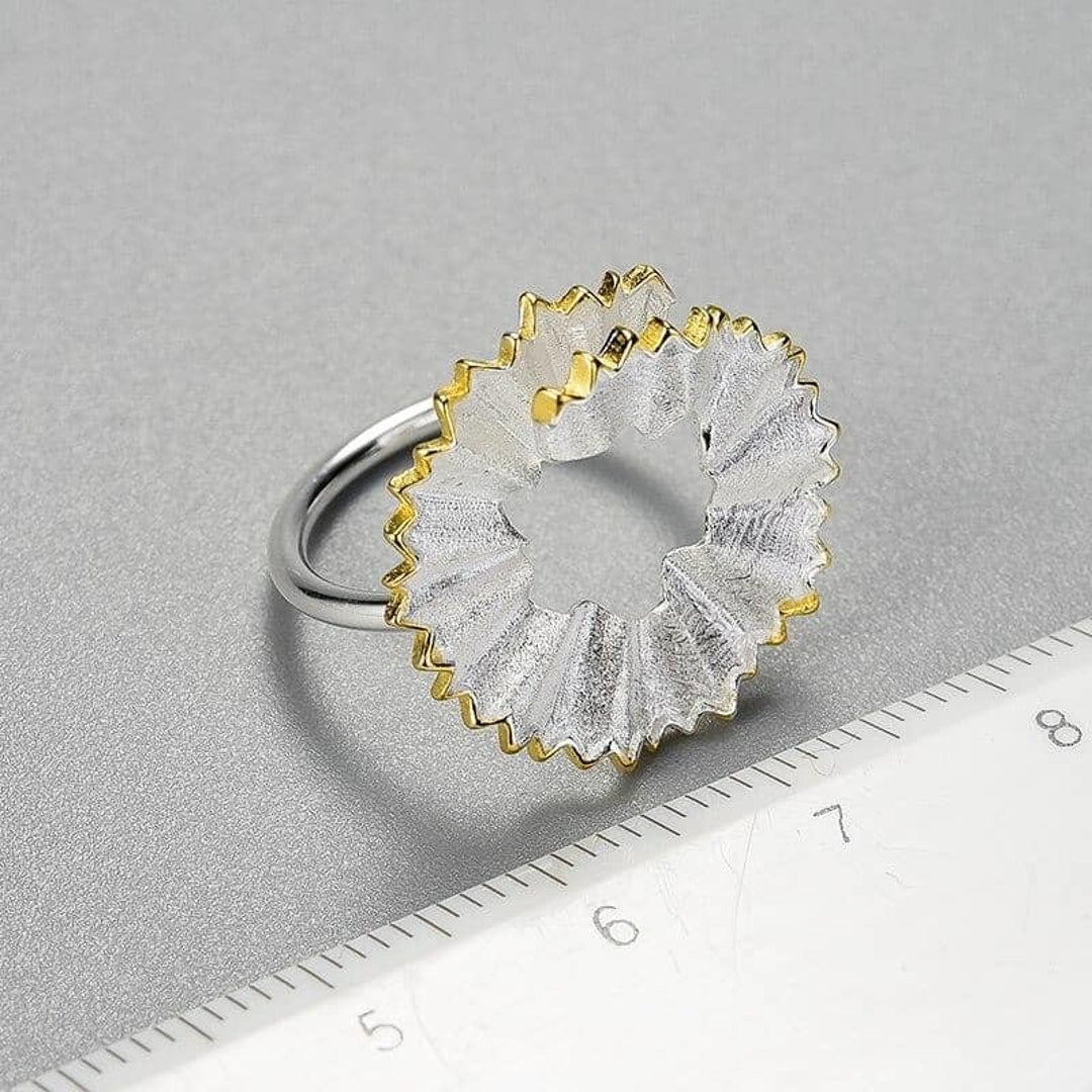 Ring-With-Round-Pencil-Shavings-By-Yonandole_8