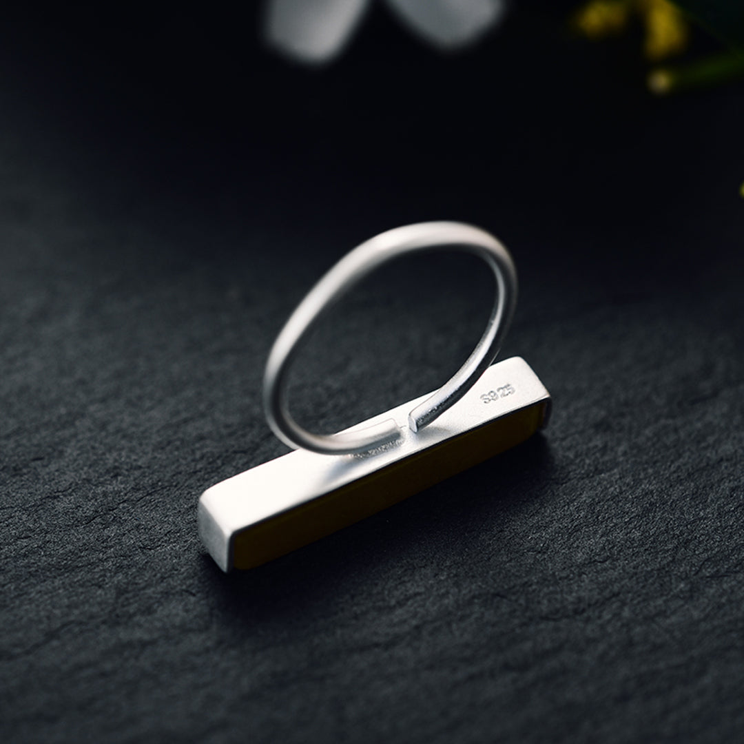 Ring-With-Serpentine-Cuboid-By-Yonandole_9
