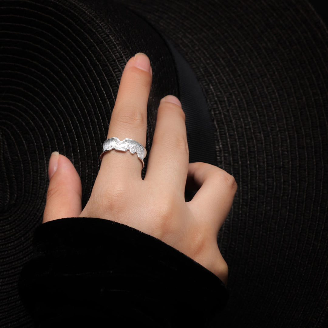 Ring-With-Uneven-Edges-And-Cubic-Zirconia-By-Yonandole_2