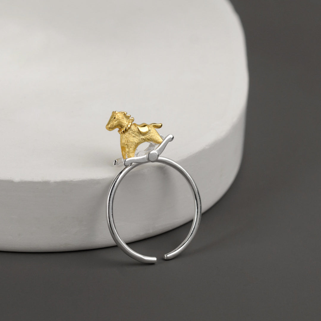 Rocking-Horse-Ring-By-Yonandole_2