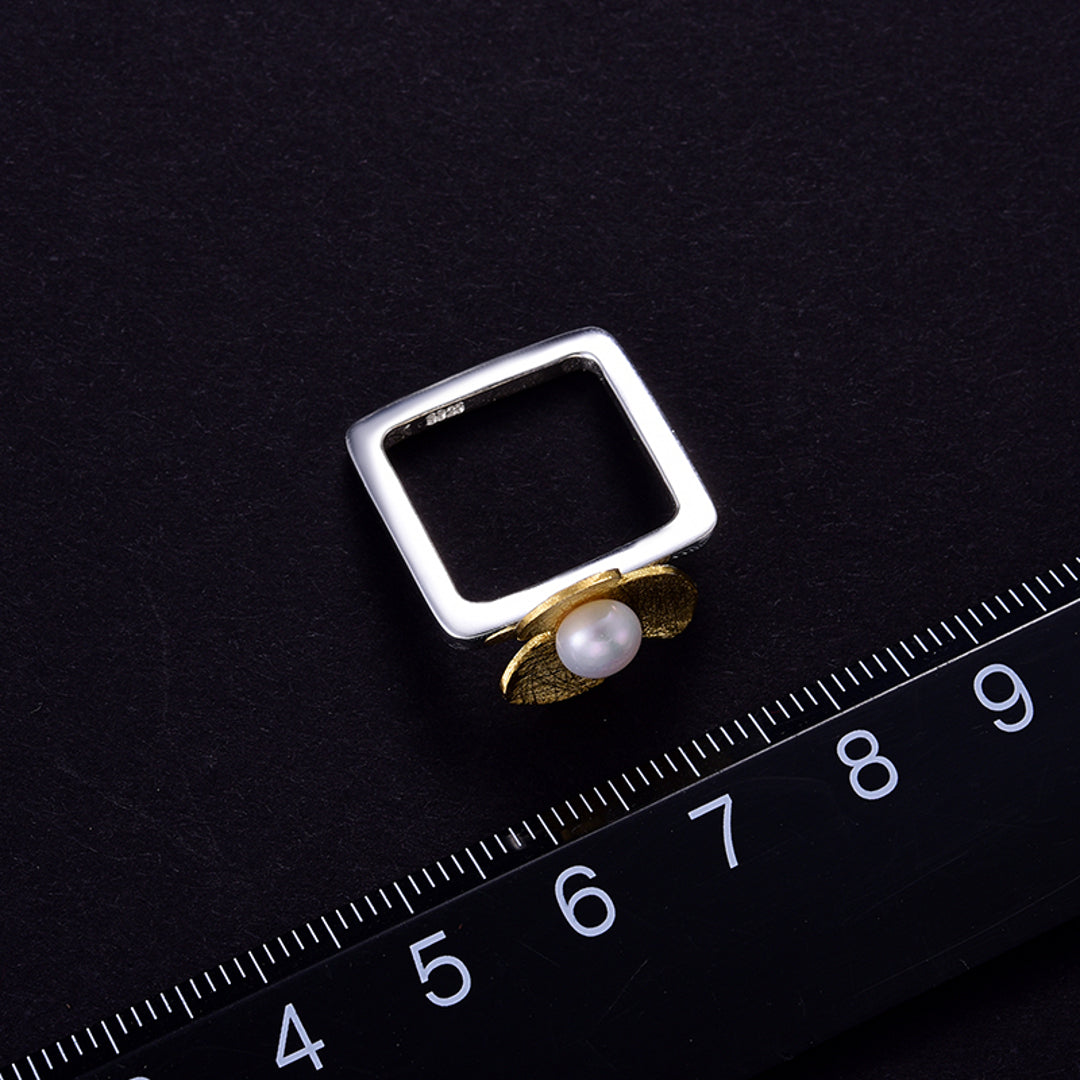 Square-Ring-With-Abstract-Clover-By-Yonandole_6