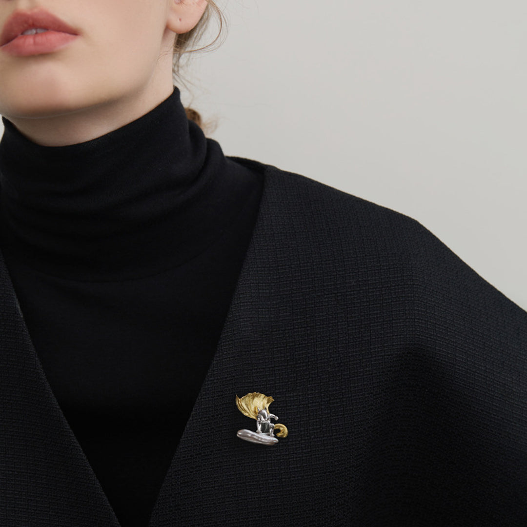 Squirrel-Man-Brooch-By-Yonandole_4a