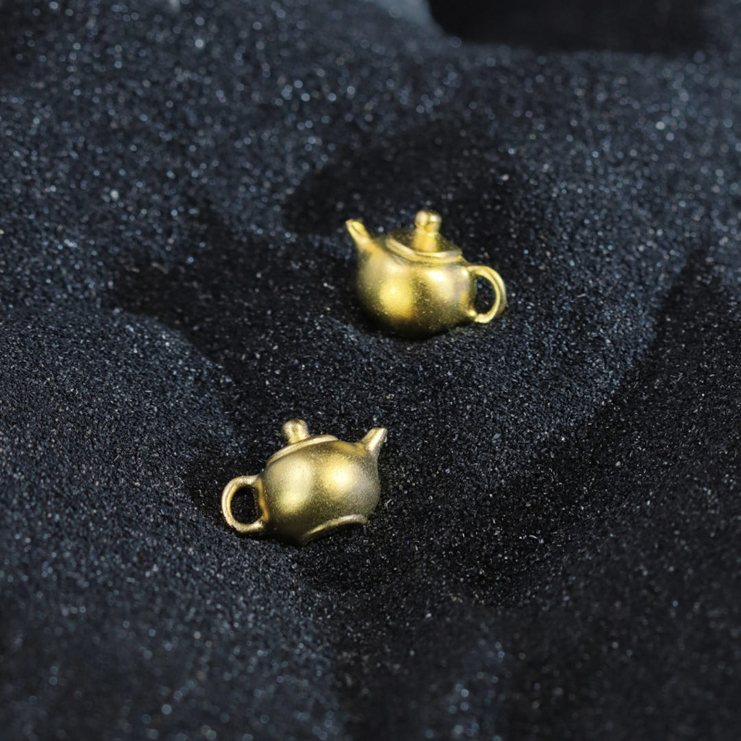 Teapot-Earrings-By-Yonandole_1