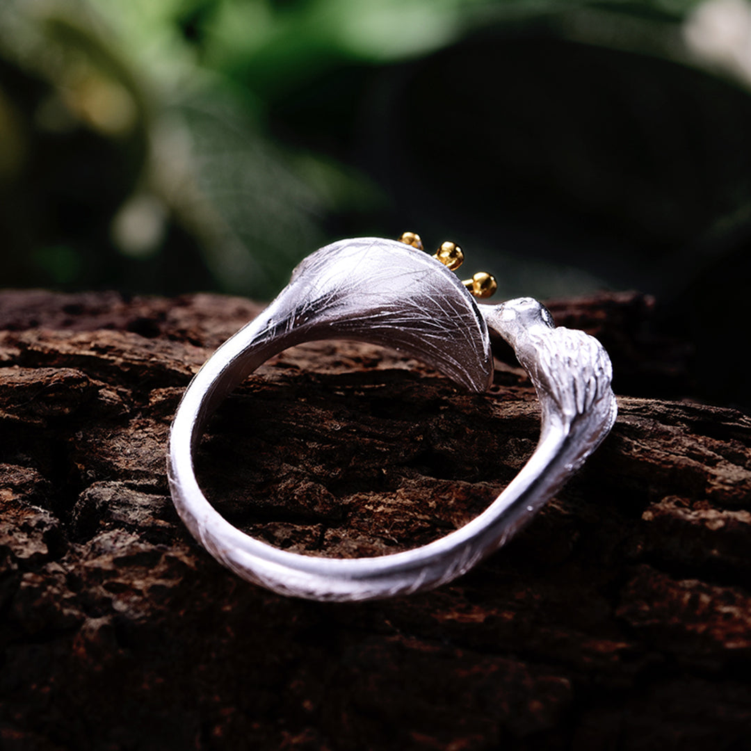 Thirsty-Hummingbird-Ring-By-Yonandole_6