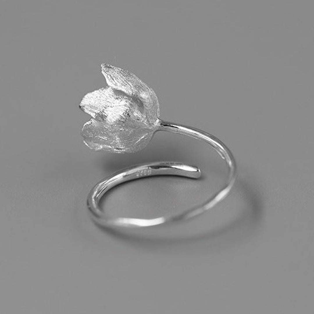 Tulip-Ring-By-Yonandole_9