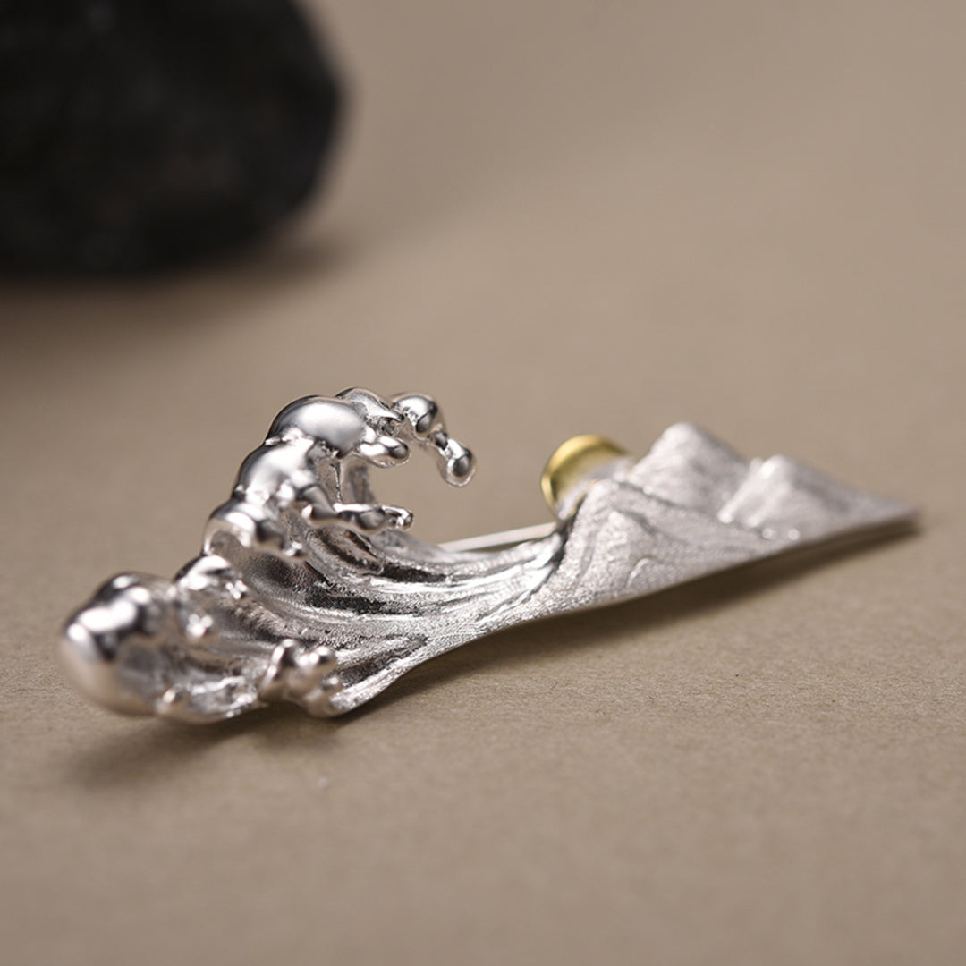 Wave-Brooch-By-Yonandole_3