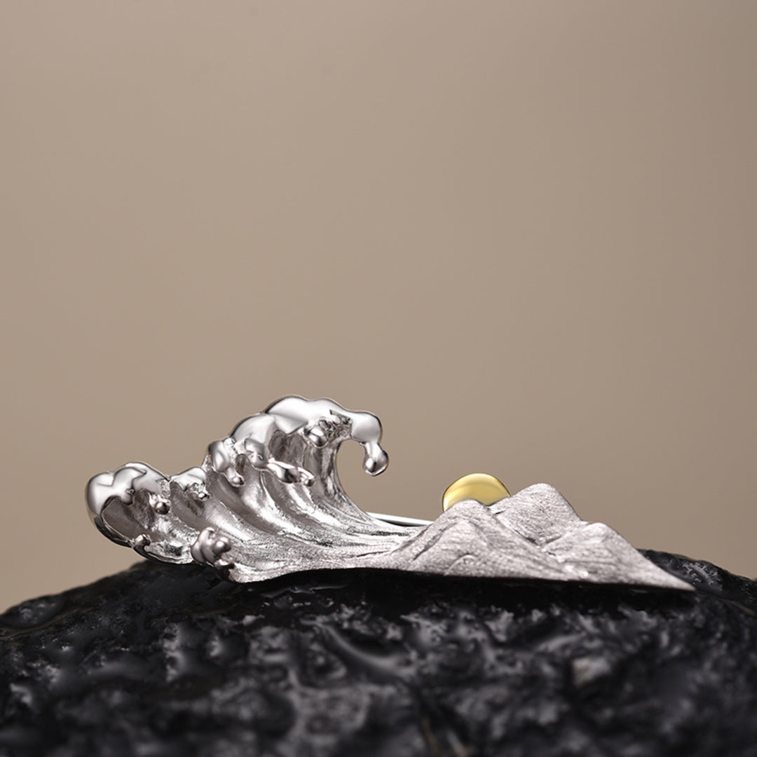 Wave-Brooch-By-Yonandole_6