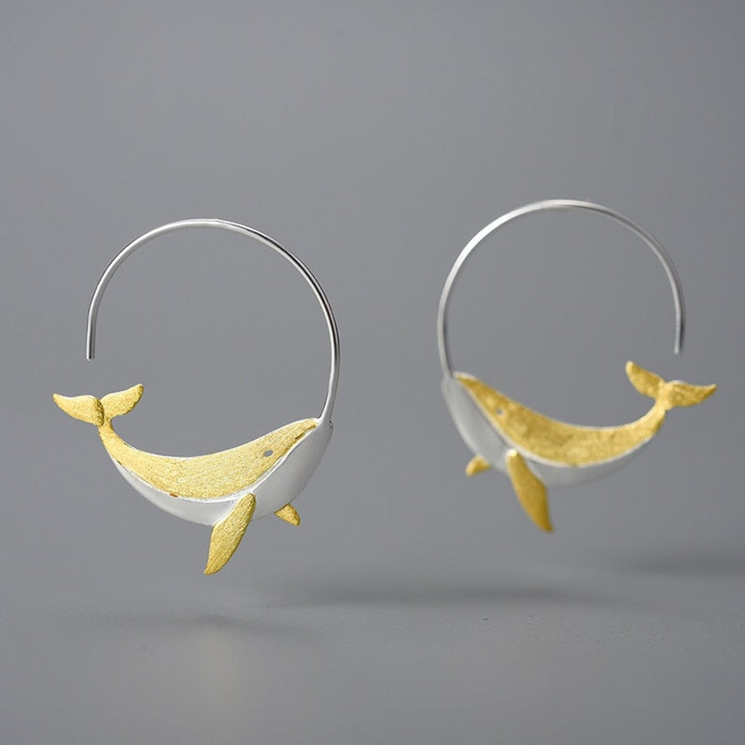 Whale-Earrings-By-Yonandole_2