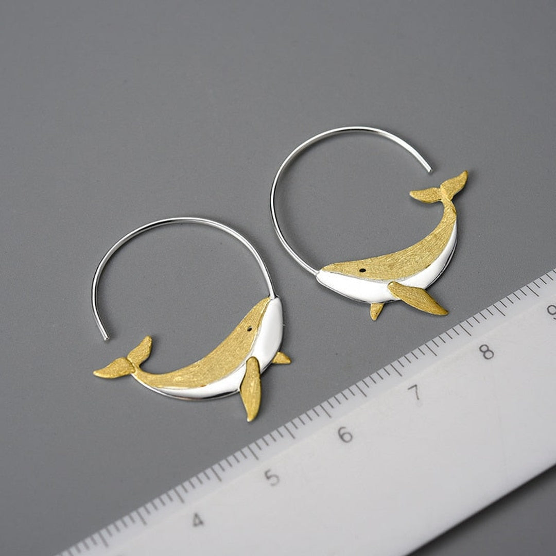 Whale-Earrings-By-Yonandole_4