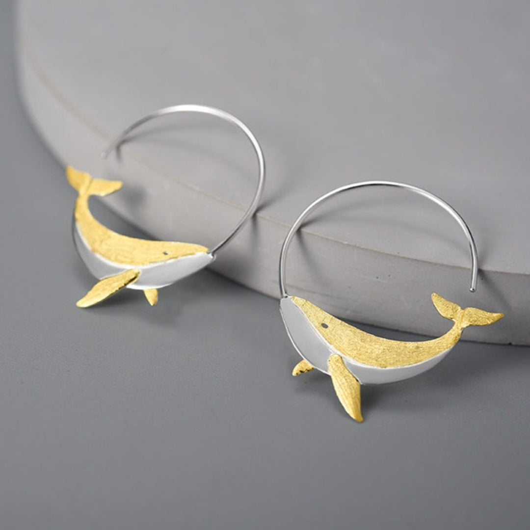 Whale-Earrings-By-Yonandole_9