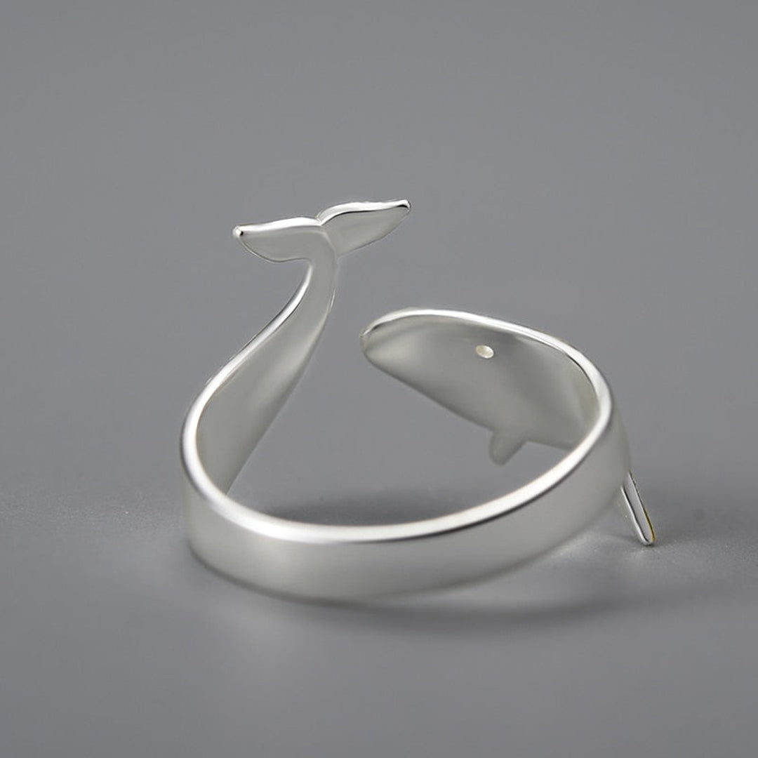 Whale-Ring-By-Yonandole_3