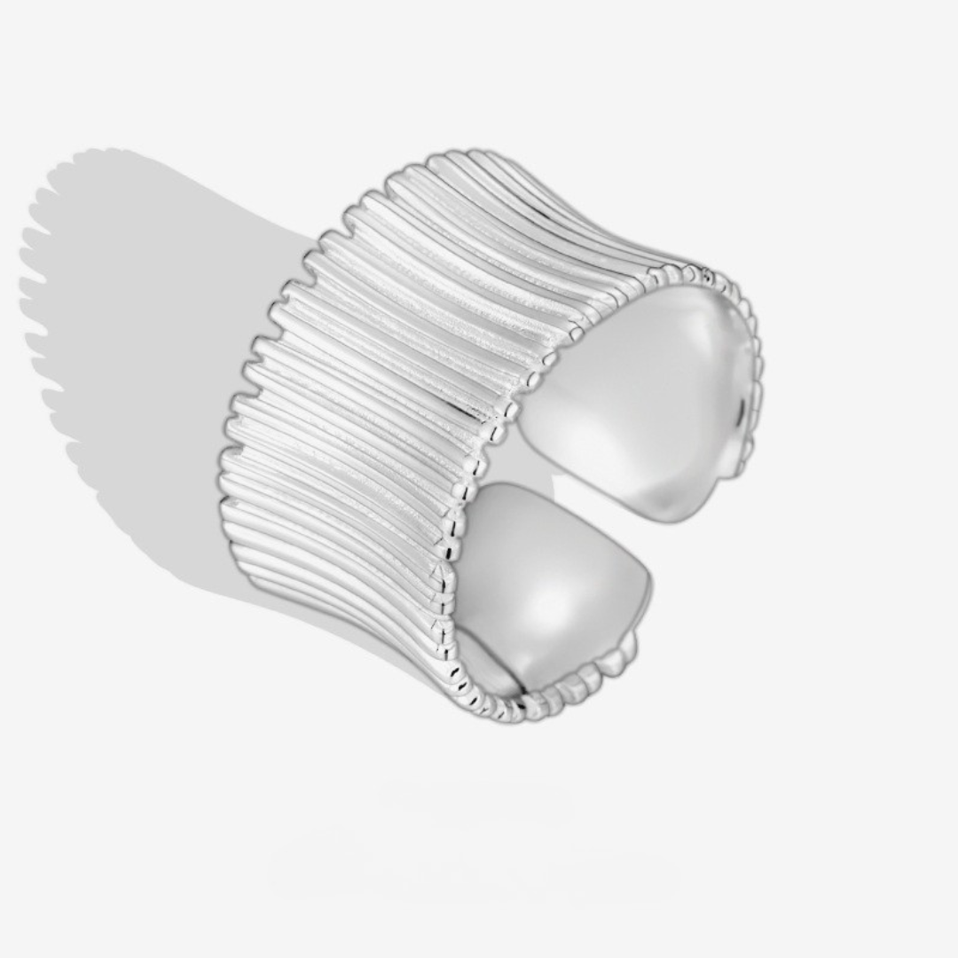 Adjustable-Wide-Ring-With-Pleated-Pattern-By-Yonandole_0