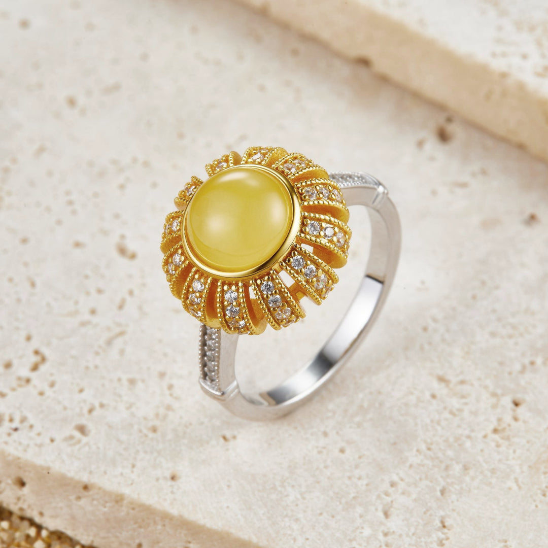 Amber-Ring-Light-Luxury-Retro-Style-By-Yonandole_3