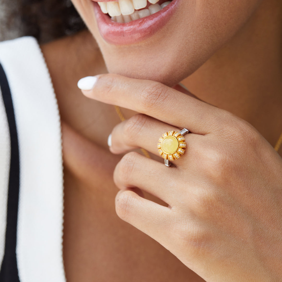 Amber-Ring-Light-Luxury-Retro-Style-By-Yonandole_8