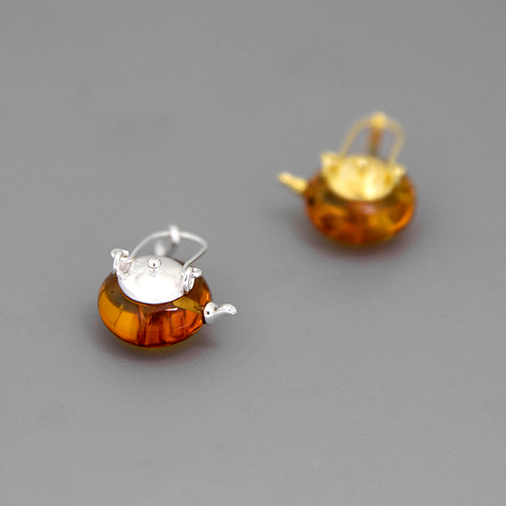 
                  
                    Amber-Teapot-Pendant-By-Yonandole_10
                  
                