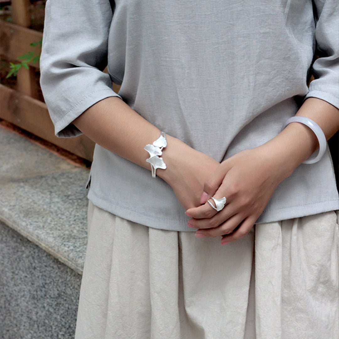 Bangle-With-Three-Ginkgo-Leaves-By-Yonandole_8