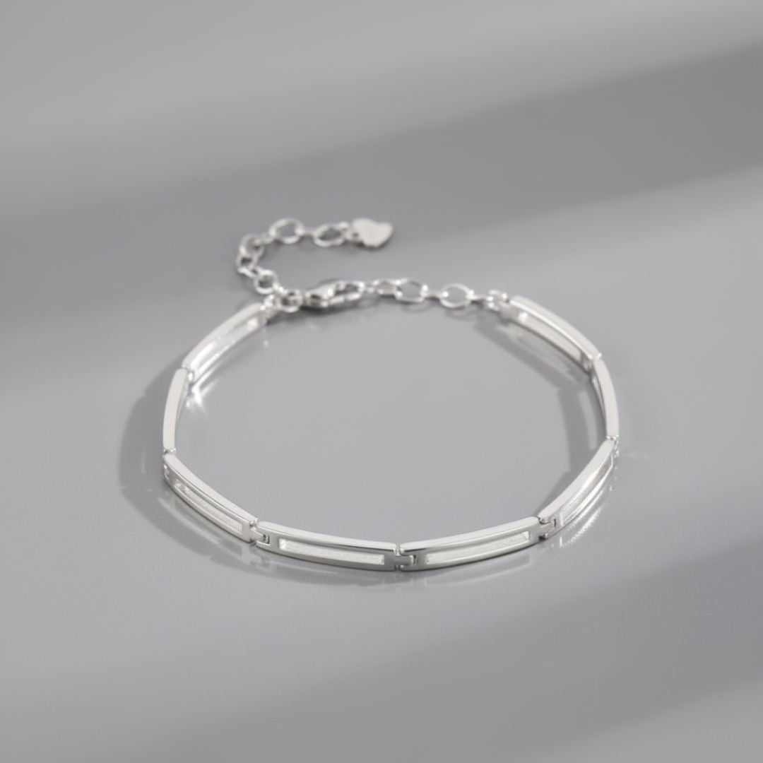 Bracelet-With-Elongated-Rectangular-Links-By-Yonandole_1