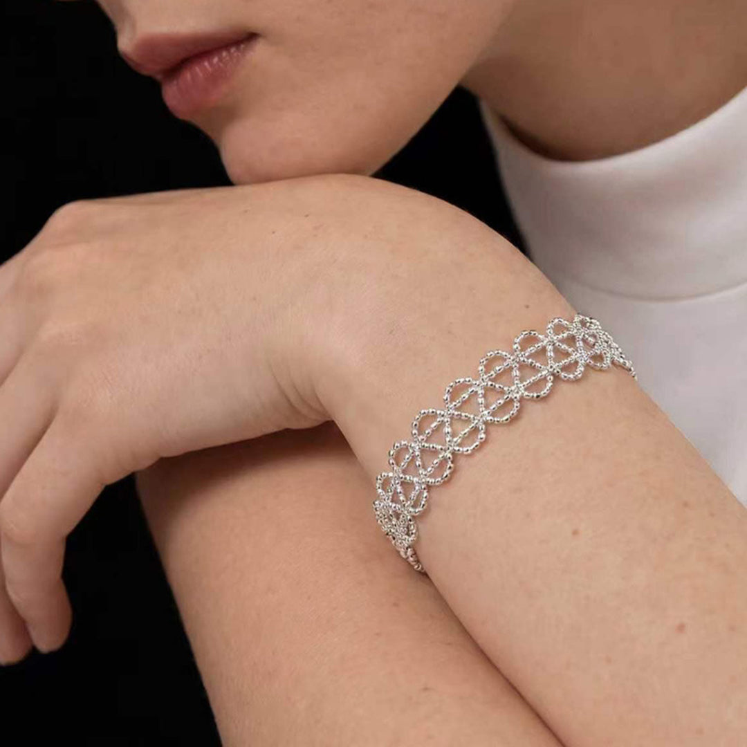 Bracelet-With-Lace-Trim-Pattern-By-Yonandole_2
