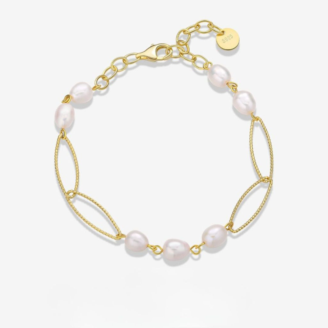 Bracelet-With-Oval-Links-And-Pearls-By-Yonandole_0
