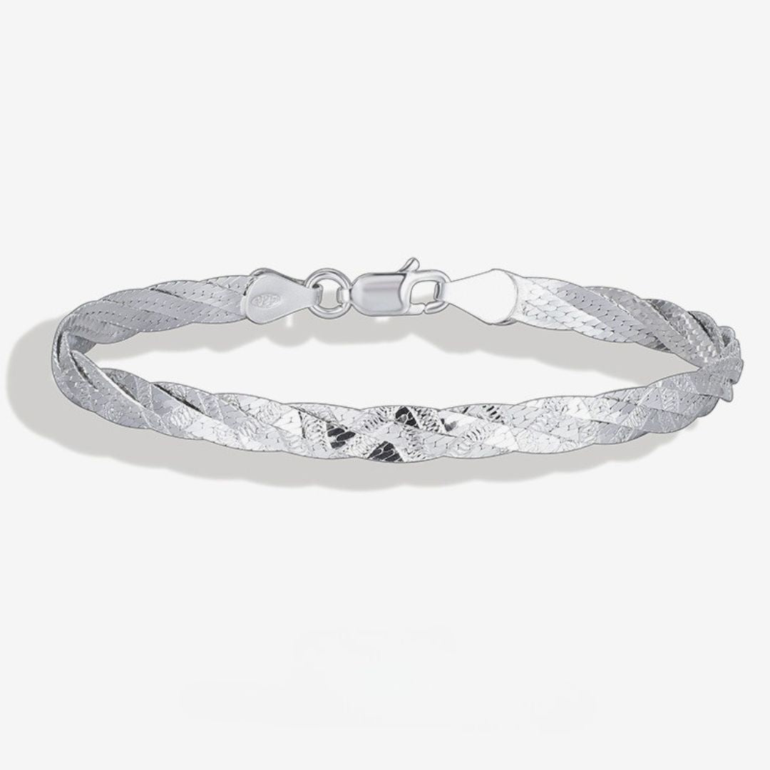 Bracelet-With-Textured-Braid-Pattern-By-Yonandole_1