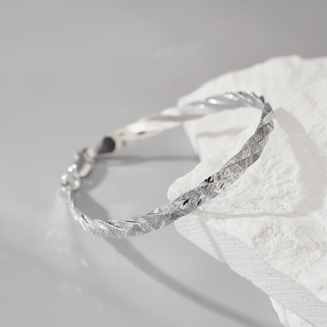 Bracelet-With-Textured-Braid-Pattern-By-Yonandole_5