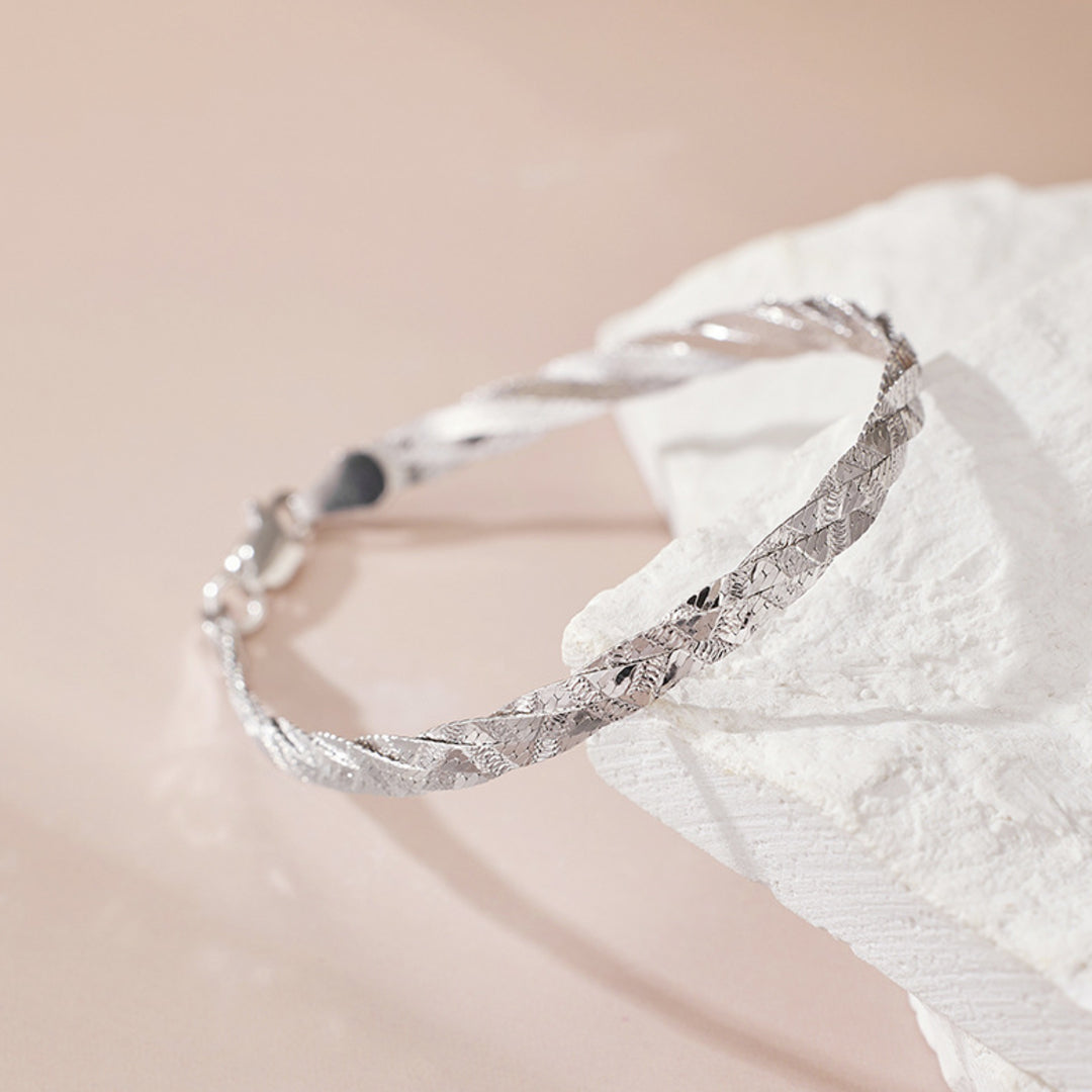 Bracelet-With-Textured-Braid-Pattern-By-Yonandole_7