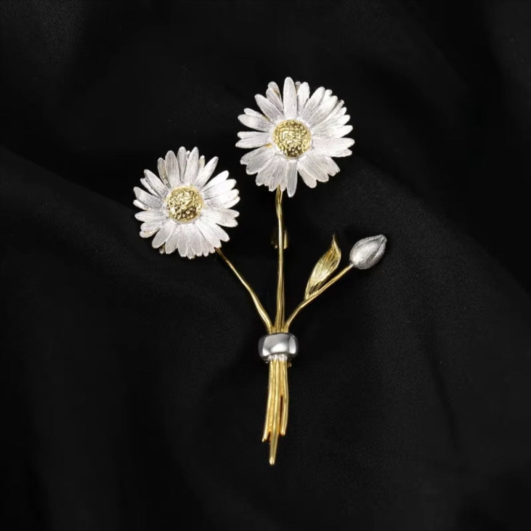 Brooch-With-Chamomile-Flowers-By-Yonandole_4