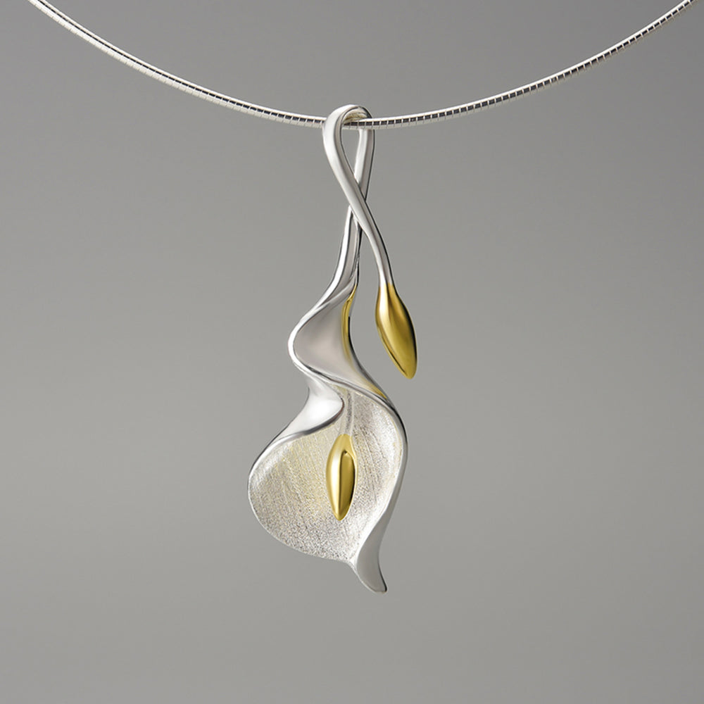 
                  
                    Calla-Pendant-By-Yonandole_11
                  
                