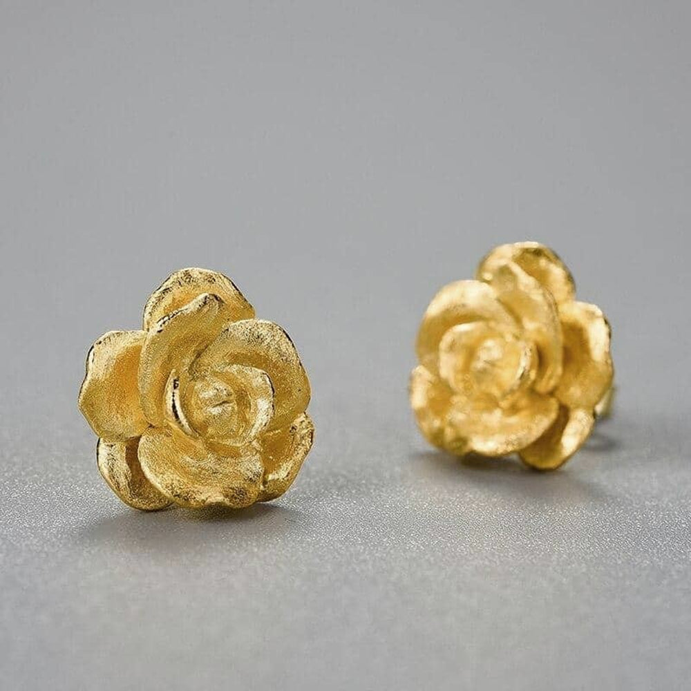 
                      
                        Camellia-Flower-Earrings-By-Yonandole_4
                      
                    