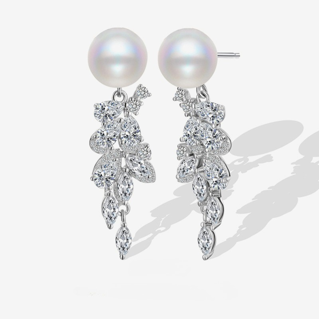 Chandelier-Earrings-With-Shell-Pearl-And-Zirconia-By-Yonandole_0