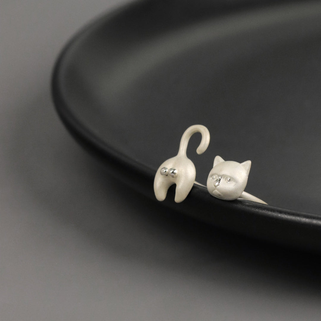 Cheeky-Cat-Ring-By-Yonandole_4