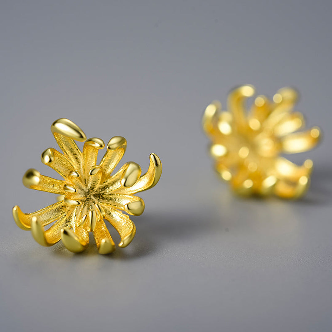 Chrysanthemum-Earrings-By-Yonandole_13