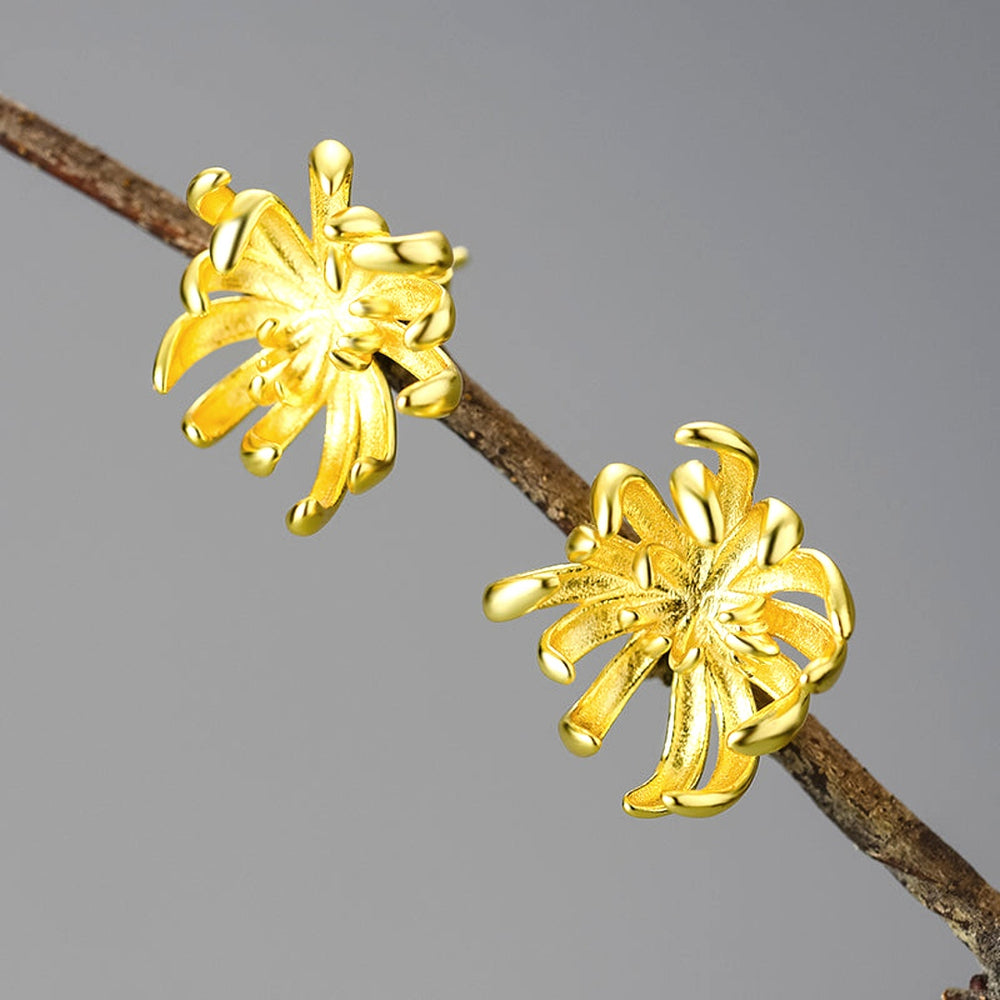 
                  
                    Chrysanthemum-Stud-Earrings-By-Yonandole_6
                  
                