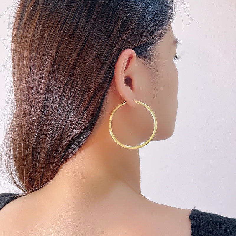 Classic-Elegant-Hoops-Brushed-By-Yonandole_2