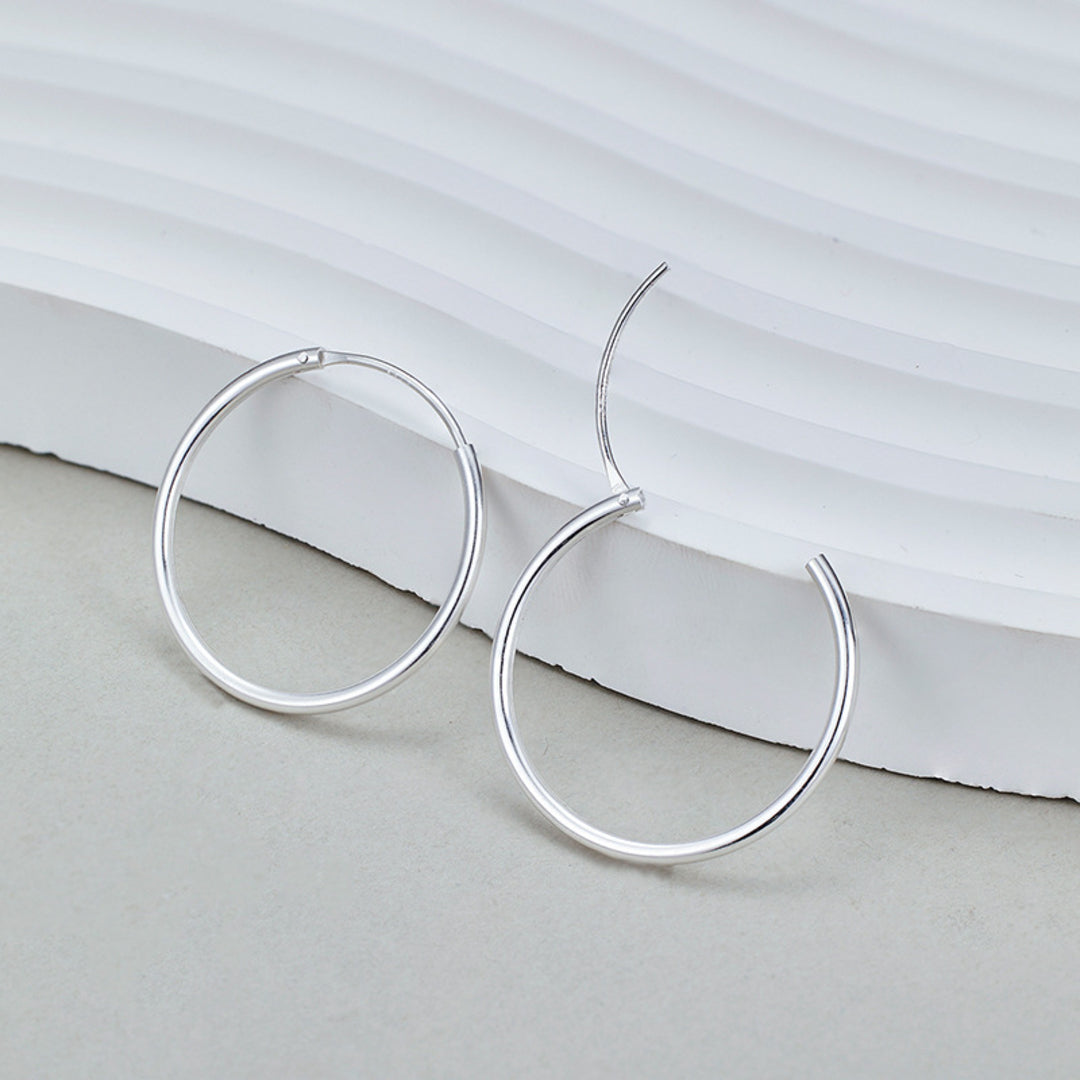 Classic-Thin-Hoops-In-Different-Sizes-By-Yonandole_4
