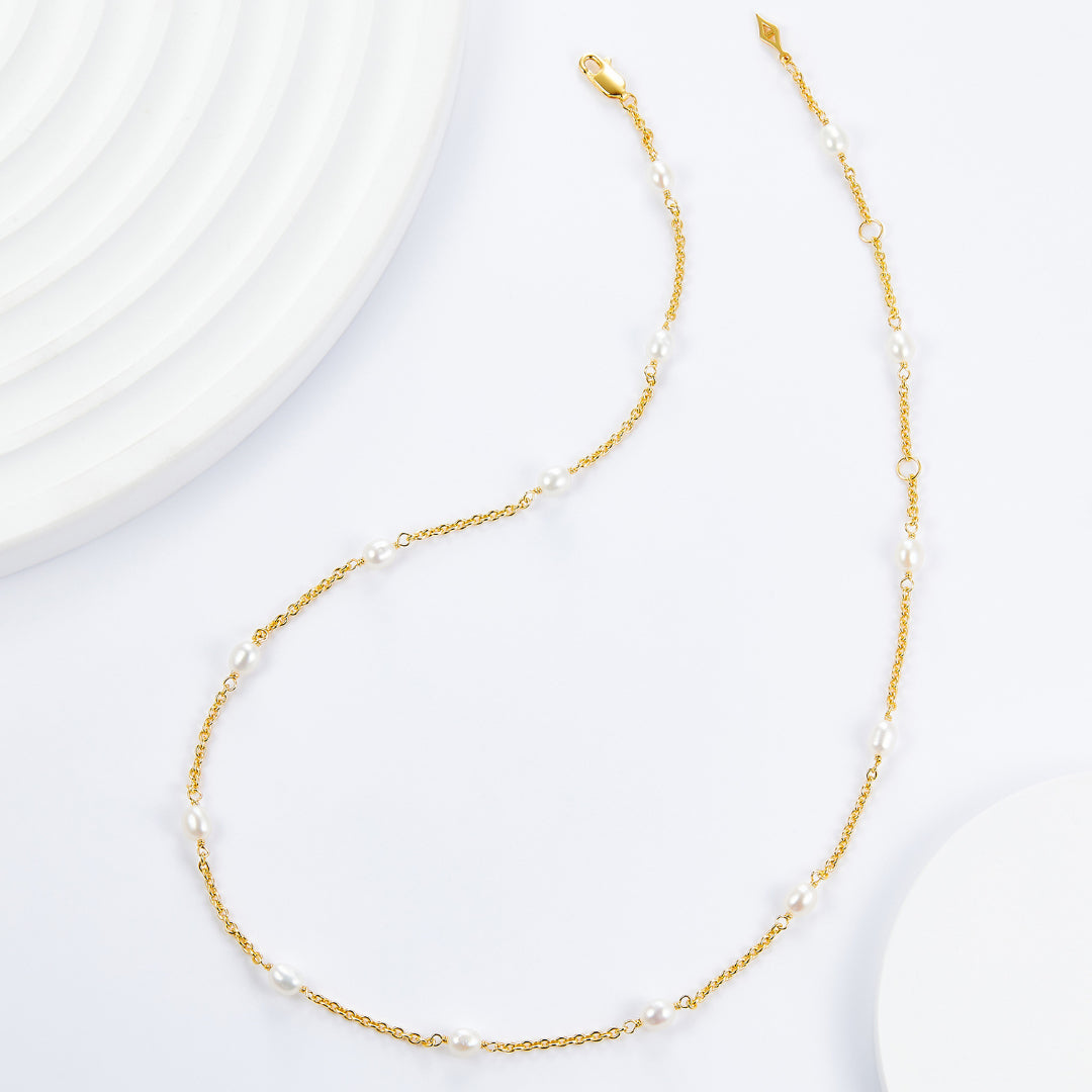 Clavicle-Necklace-With-White-Freshwater-Pearls-By-Yonandole_7