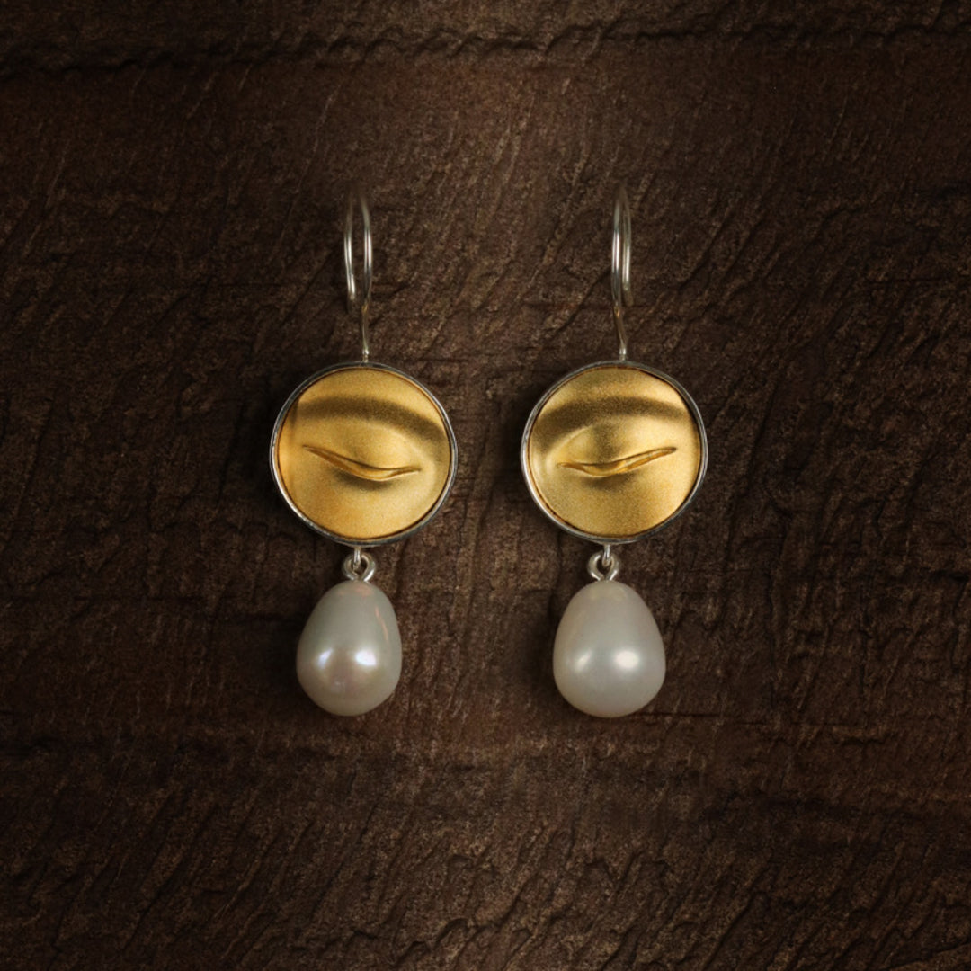 Dangle-Earrings-With-Buddha_s-Eyes-And-Freshwater-Pearl-By-Yonandole_1