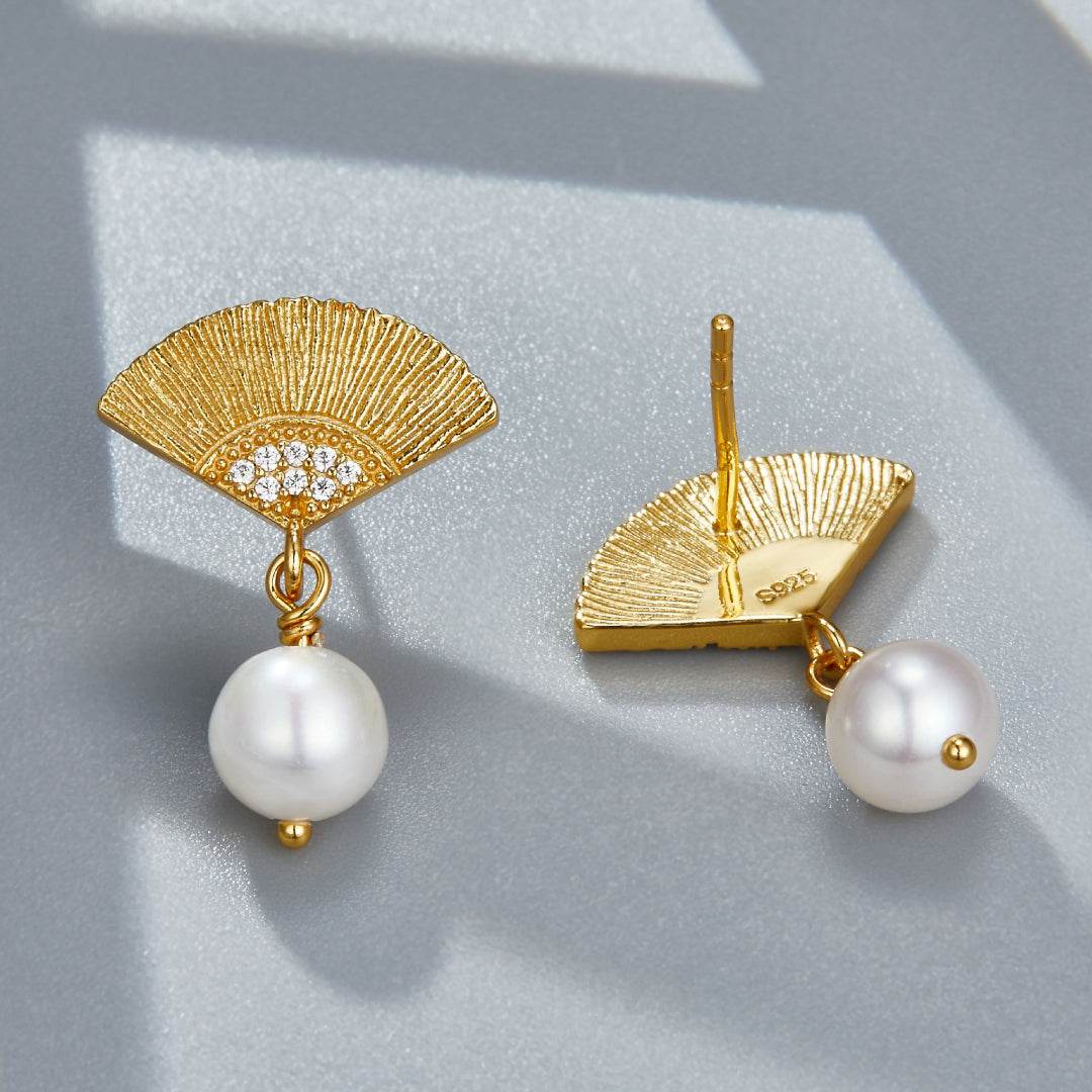 Dangle-Earrings-With-Fan-Design-And-Pearl-By-Yonandole_1