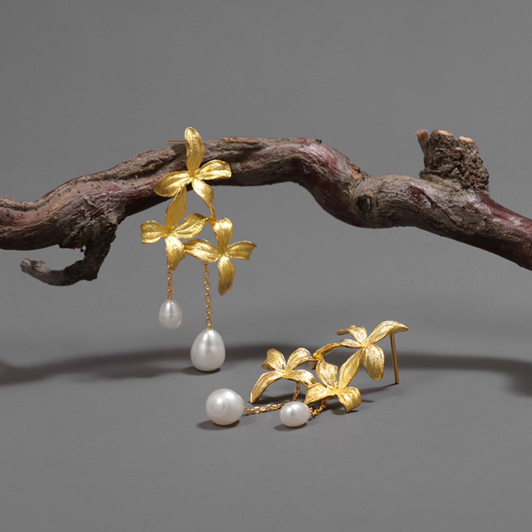 Dangle-Earrings-With-Lilac-Flowers-And-Pearls-By-Yonandole_12