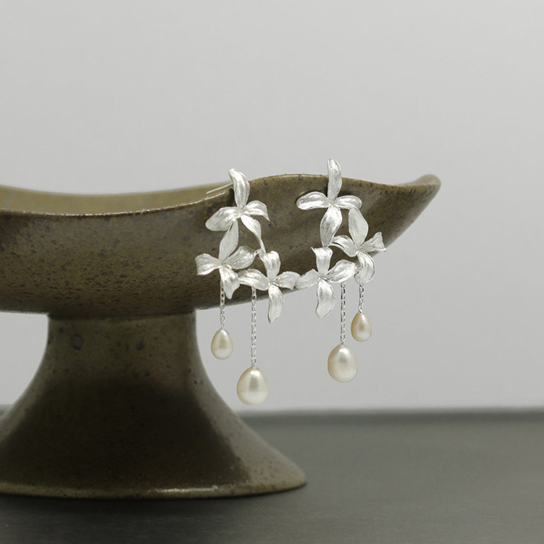 Dangle-Earrings-With-Lilac-Flowers-And-Pearls-By-Yonandole_7