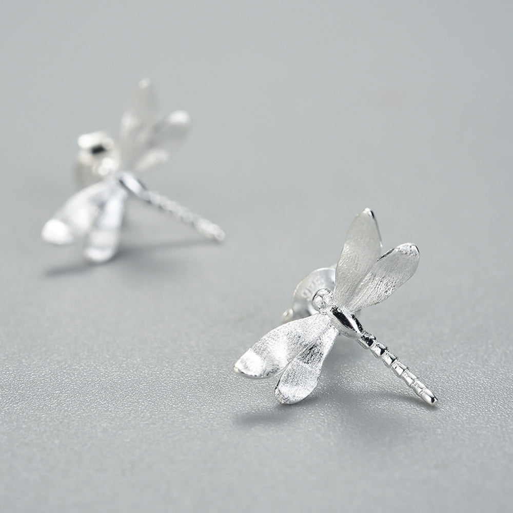 Dragonfly-Earrings-By-Yonandole_1