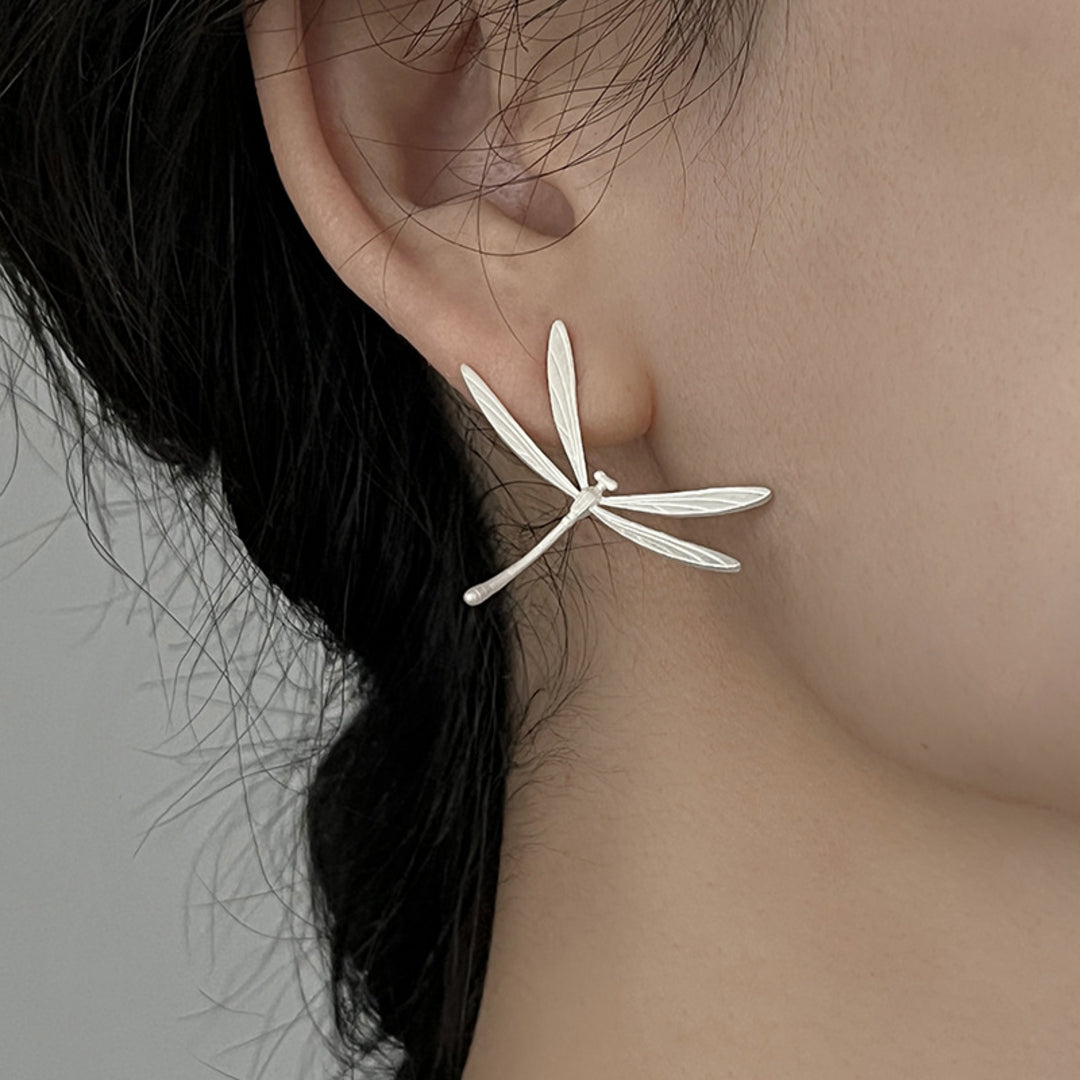 Dragonfly-Earrings-By-Yonandole_1