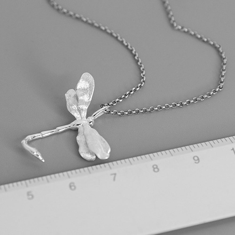 
                      
                        Dragonfly-Pendant-By-Yonandole_10
                      
                    