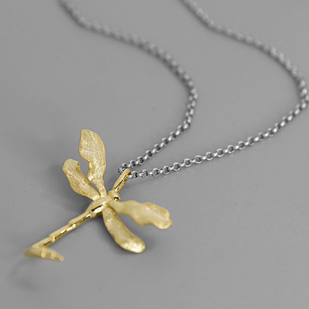 
                      
                        Dragonfly-Pendant-By-Yonandole_8
                      
                    