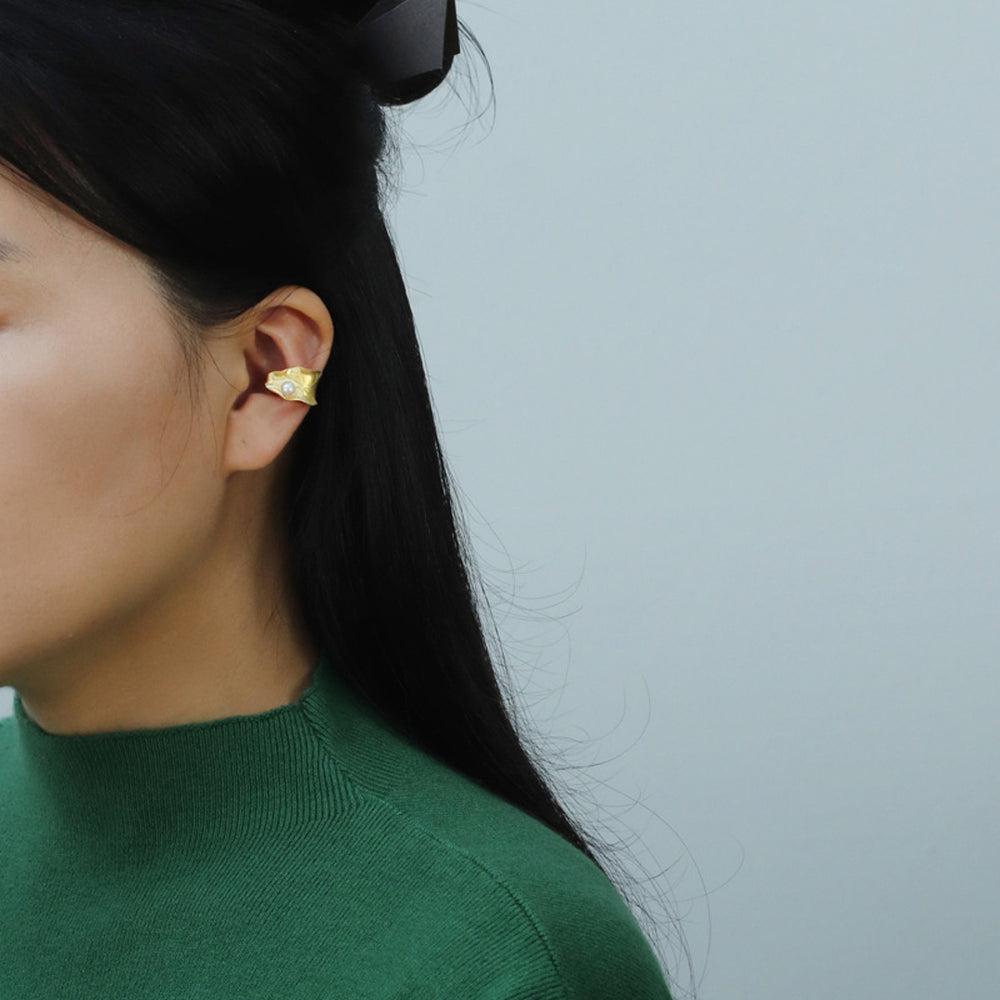 Ear-Cuff-Earrings-With-Lotus-Leaf-By-Yonandole_2