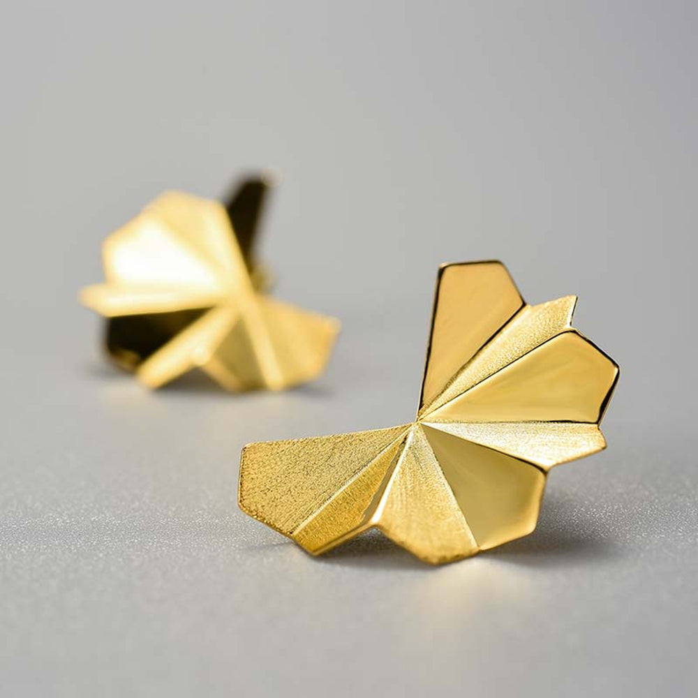 Earrings-With-Fold-Pattern-By-Yonandole_1