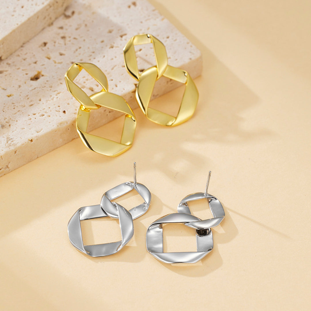 Earrings-With-Interlinked-Flat-Square-Ribbons-By-Yonandole_2