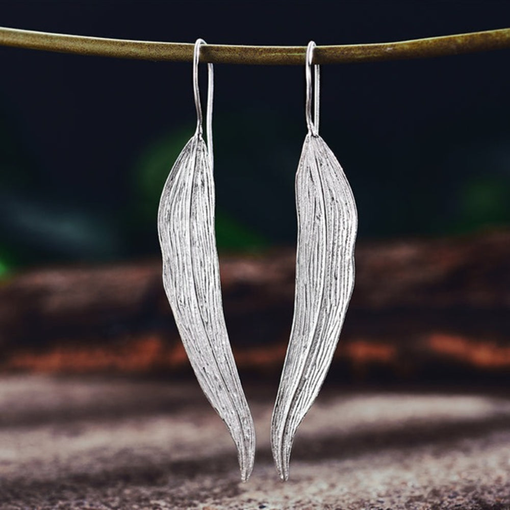 
                  
                    Earrings-With-Long-Narrow-Leaf-By-Yonandole_8
                  
                