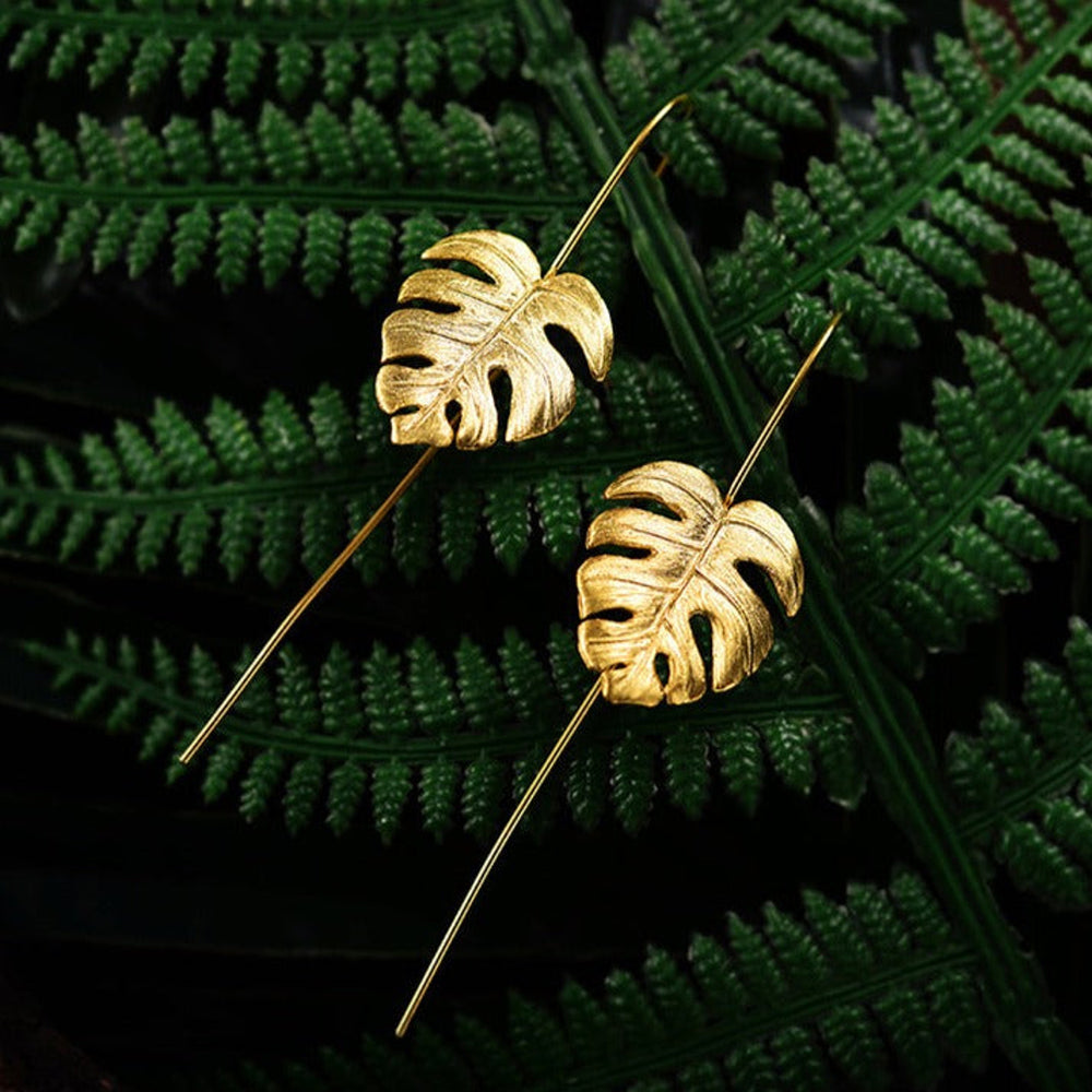 
                      
                        Earrings-With-Monstera-Leaf-By-Yonandole_1
                      
                    